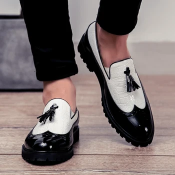 Лоферы, мъжки обувки от естествена кожа с пискюли, италианска висококачествена лоскутная обувки в контрастен цвят с остри пръсти, Ежедневни модни кожени обувки