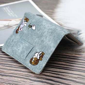 Жена чантата с бродерия хубава котка, устойчив на абразия ултра-тънък портфейл за монети, подарък за годишнина, рожден ден